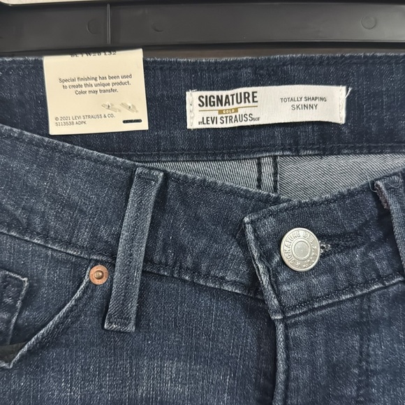 Levi’s skinny jeans shaping 8 long 29 waist 32 inseam NEW blue denim baddie - Picture 4 of 4